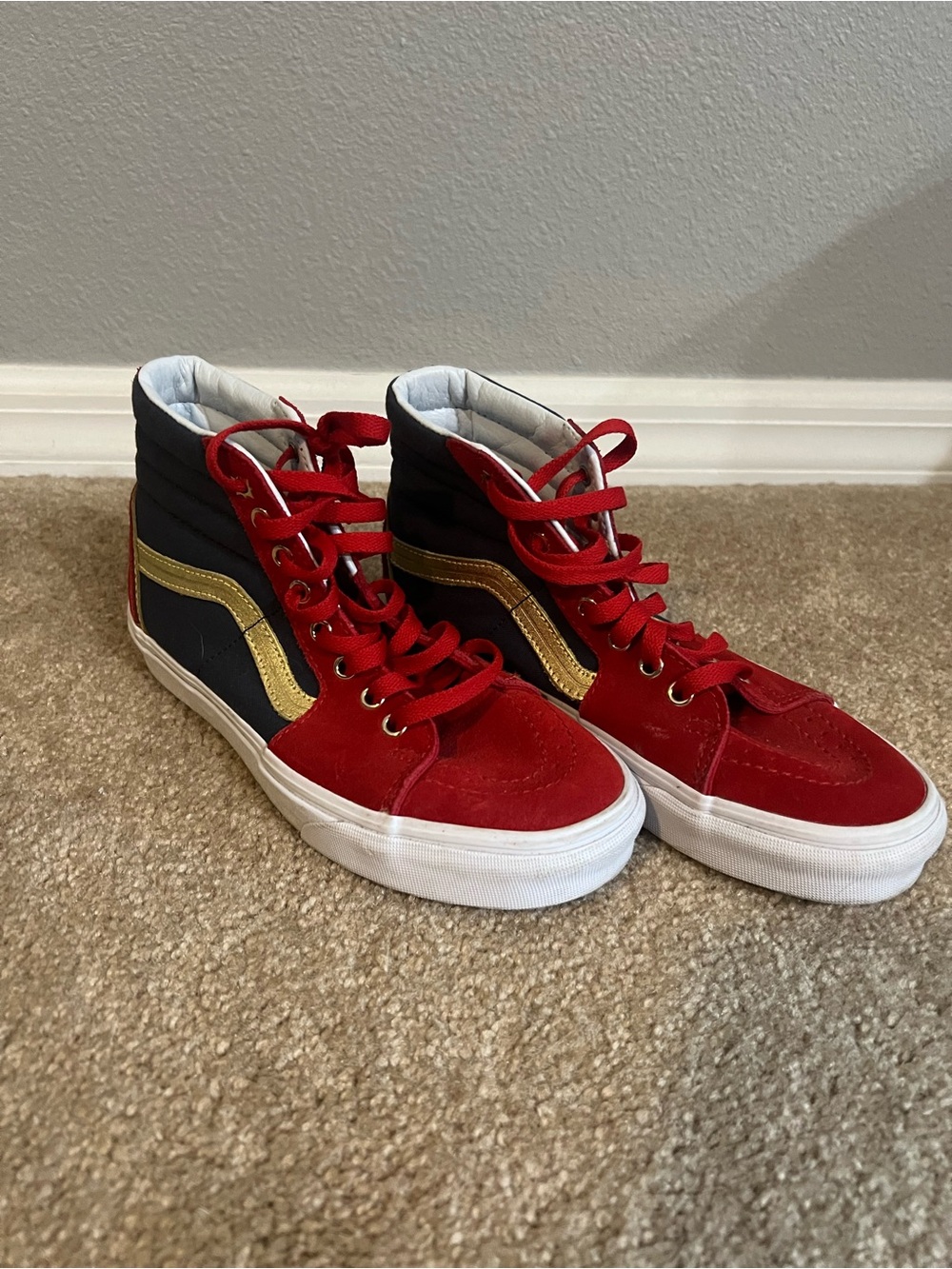 Vans Marvel Captain Marvel High Tops Size 7.5 Women